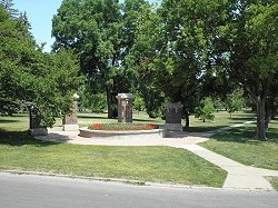 Round Pillar Planters